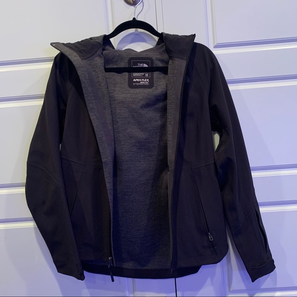 The North Face GTX Waterproof Rain Jacket - Picture 7 of 14